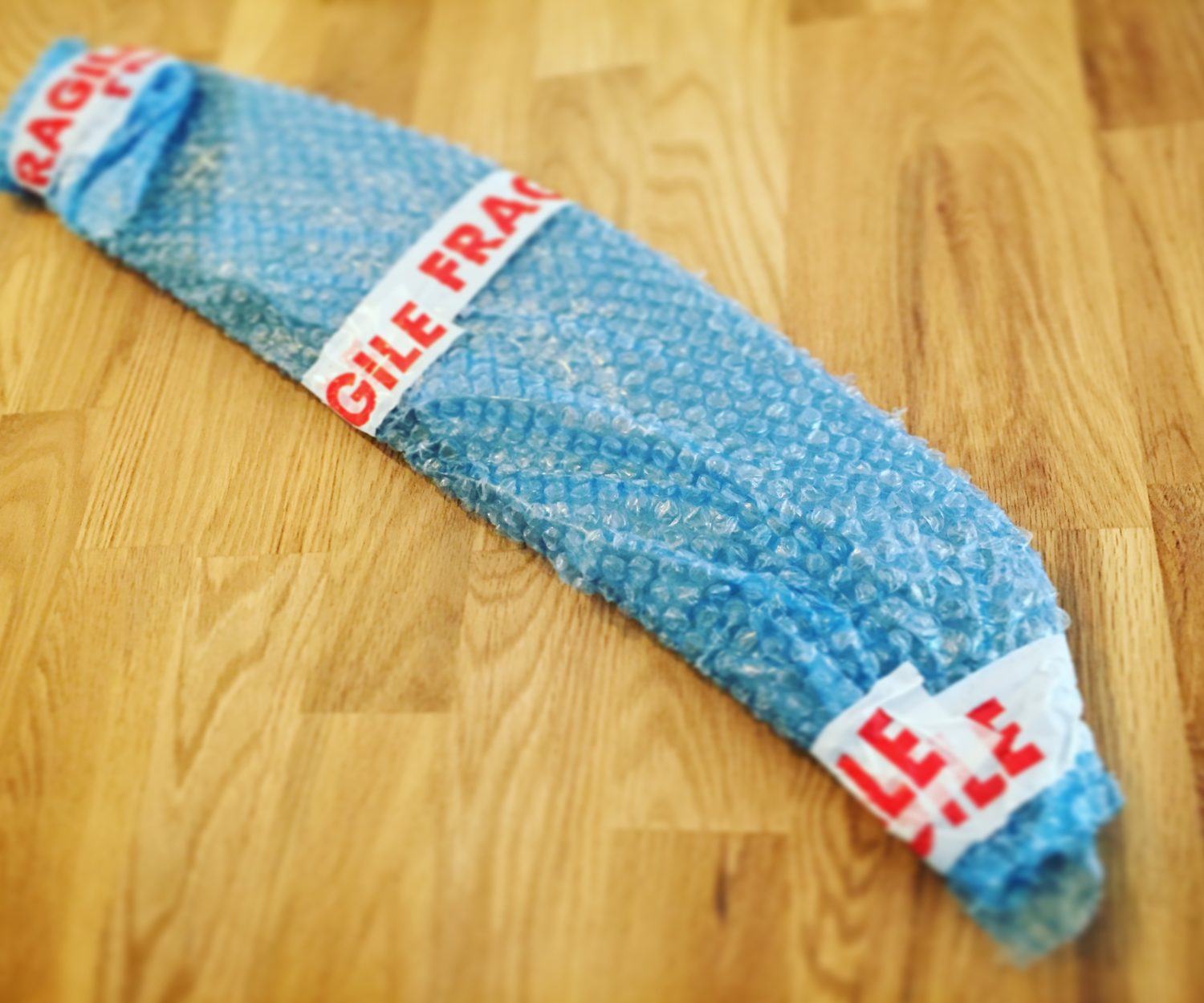 Le colis du Jeudi - Nouvelle Aile Prototype LOKEFOIL emballée